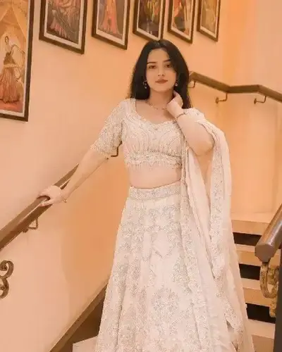 Escort Pakur